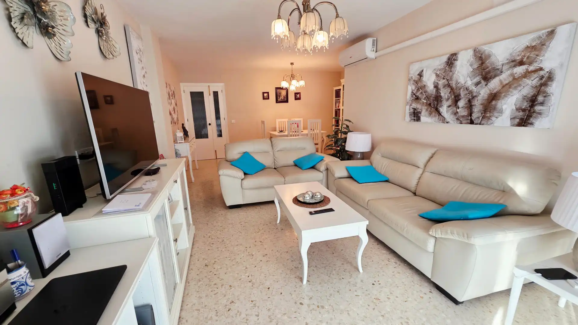 Sala d'estar de Pis en venda en El Puerto de Santa María amb Aire condicionat i Moblat