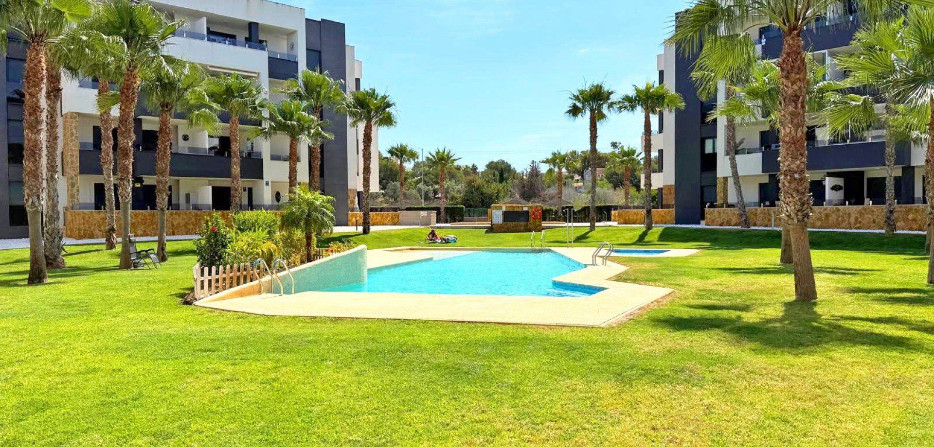 Swimming pool of Apartment for sale in Orihuela  with Storage room, Furnished and Balcony