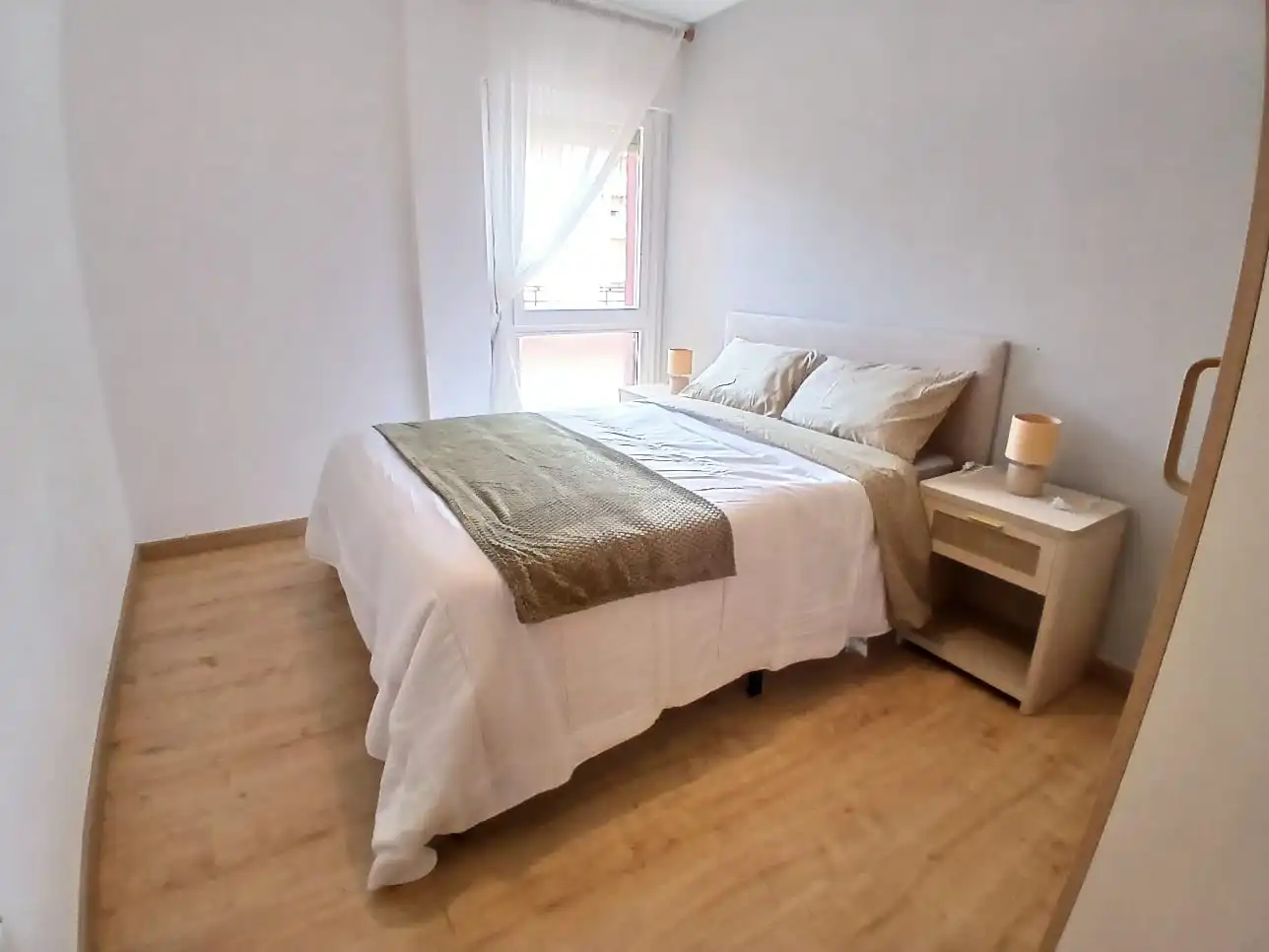 Schlafzimmer von Wohnung zur Miete in La Almunia de Doña Godina  mit Heizung, Parkett und Terrasse