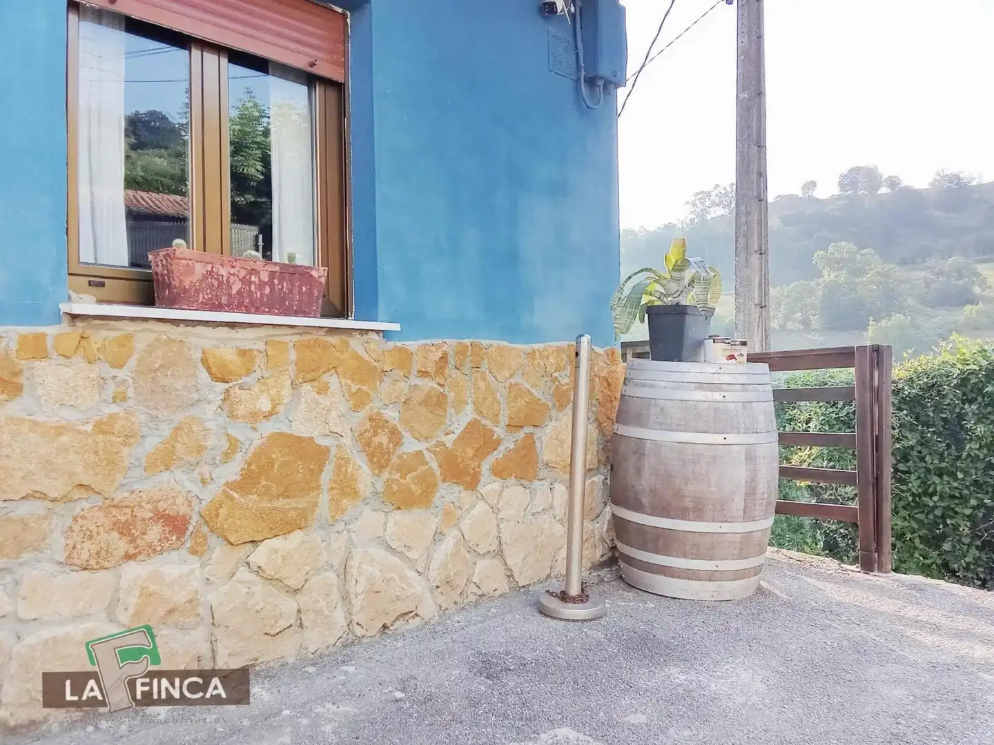 Terrassa de Casa adosada en venda en Oviedo  amb Calefacció, Terrassa i Traster