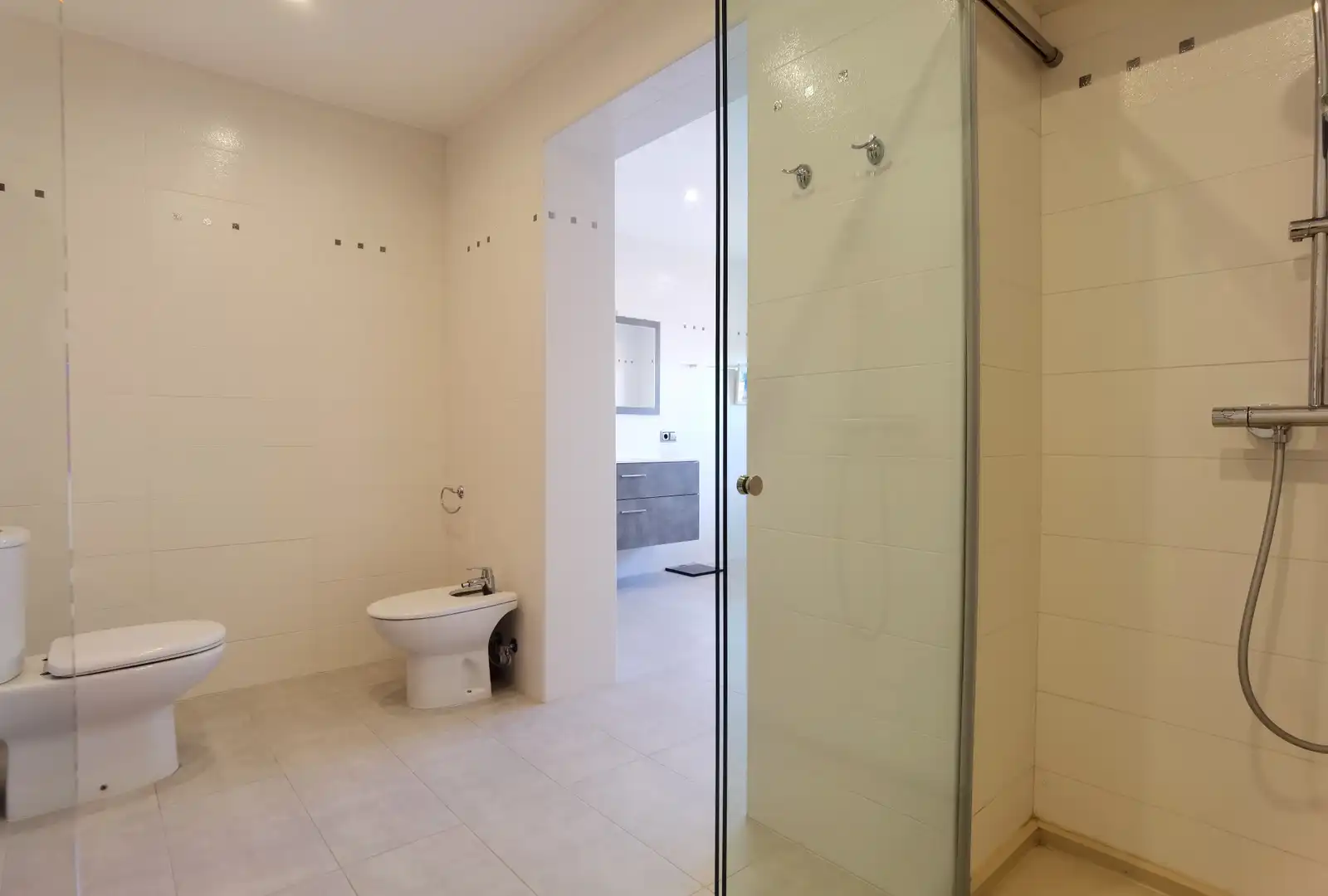 Baño de Casa o chalet en venta en Empuriabrava con Aire acondicionado, Calefacción y Jardín privado
