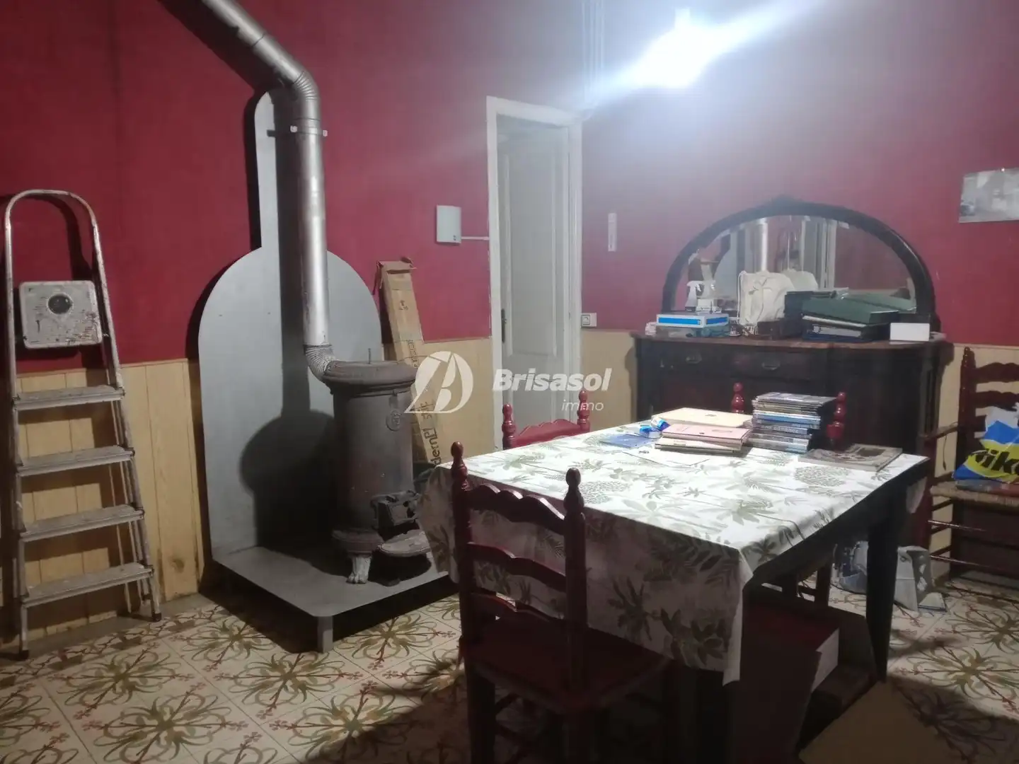 Cuina de Casa o xalet en venda en Montbrió del Camp amb Jardí privat, Traster i Balcó