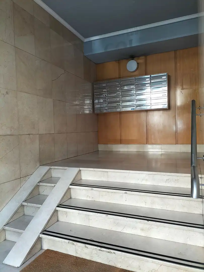 Büro zum Verkauf in Praza Pontevedra, Ensanche