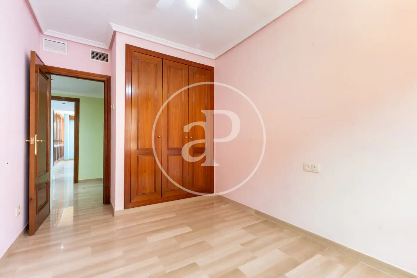 Piso en venta en Valencia con Aire acondicionado, Calefacción y Terraza