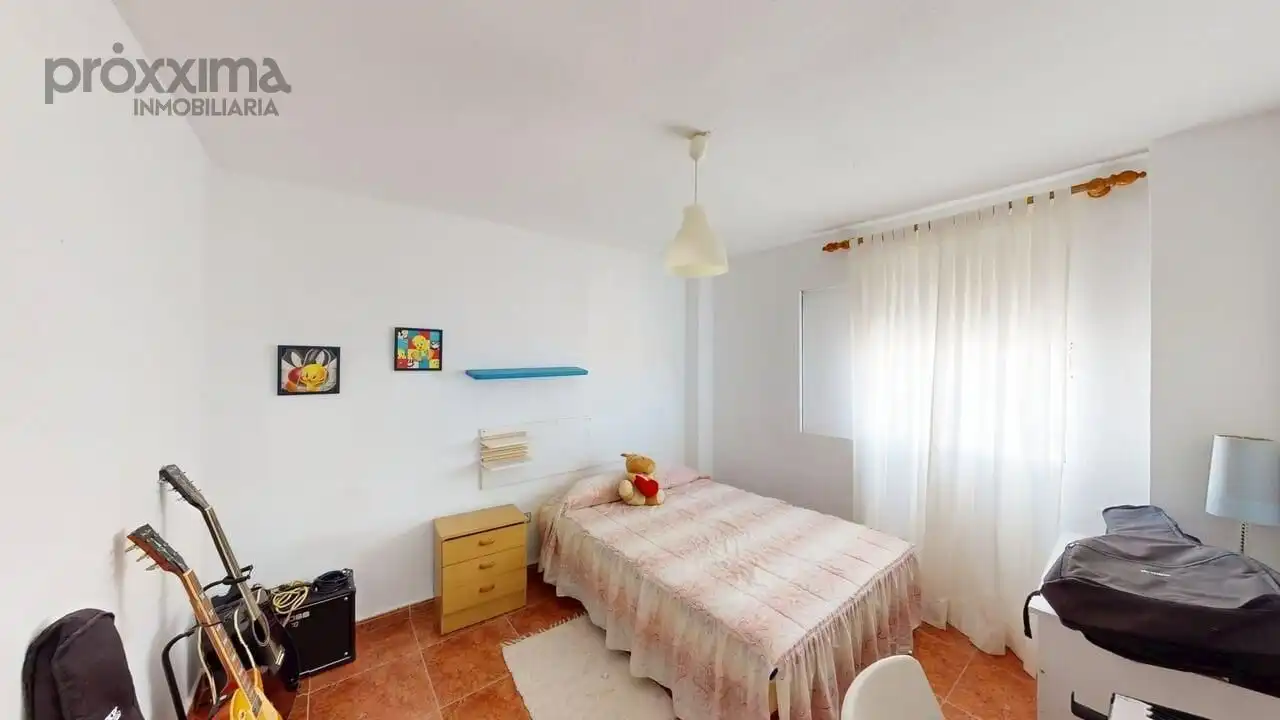 Habitación de Piso en venta en Sevilla con Aire acondicionado y Terraza