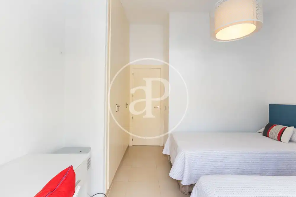Dormitori de Casa adosada en venda en Oropesa del Mar / Orpesa amb Aire condicionat, Calefacció i Jardí privat