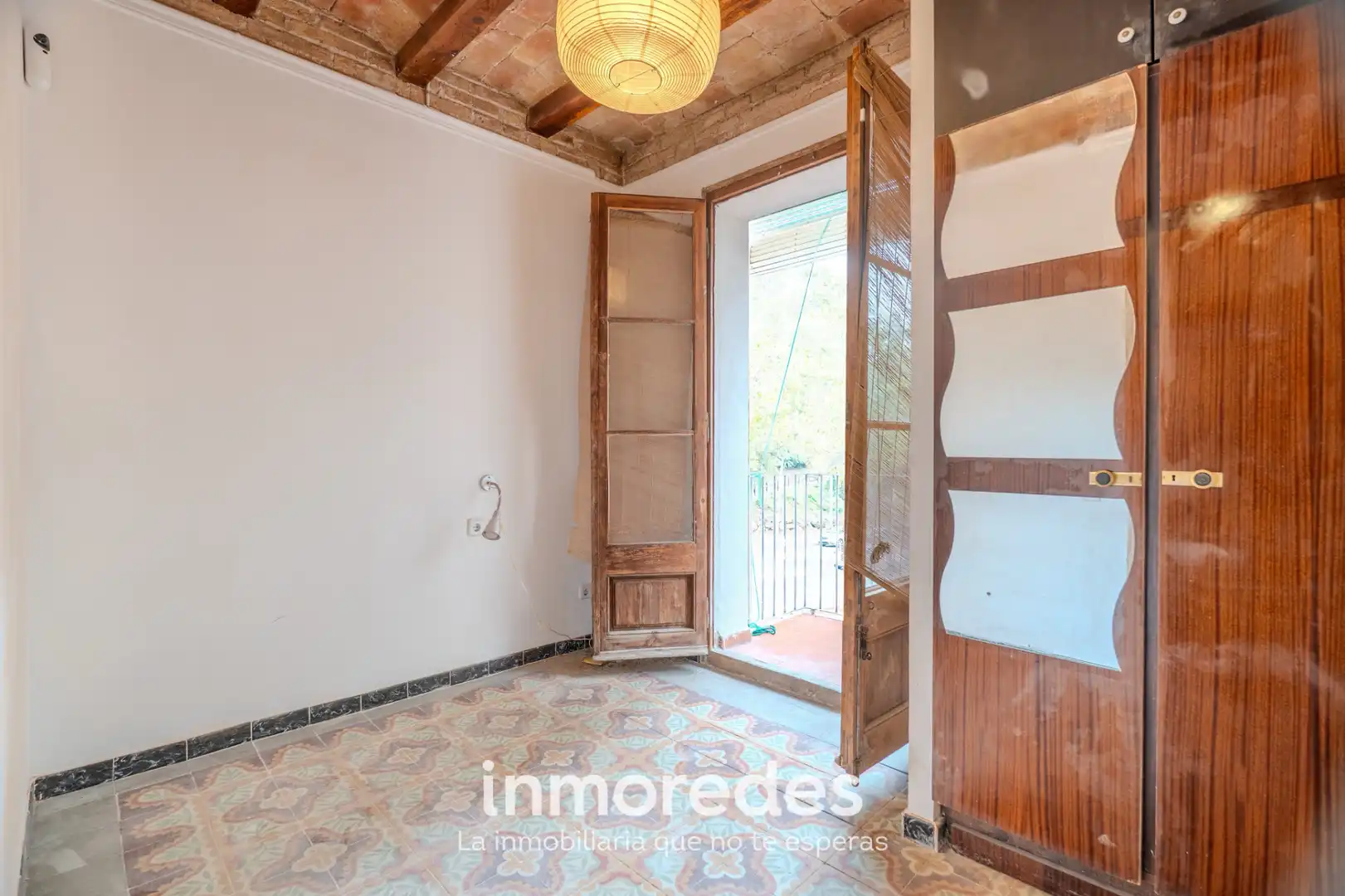 Vista exterior de Piso en venta en Barcelona con Balcón