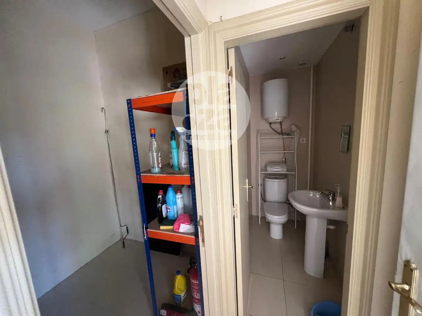 Baño de Local de alquiler en Burgos