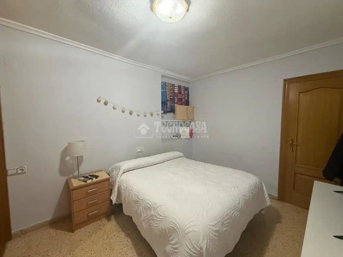 Schlafzimmer von Wohnung zum Verkauf in Mislata mit Klimaanlage und Balkon