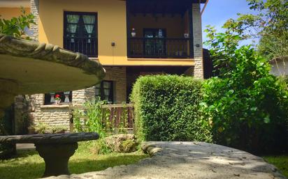 Garden of Single-family semi-detached for sale in Parres  with Terrace and Balcony