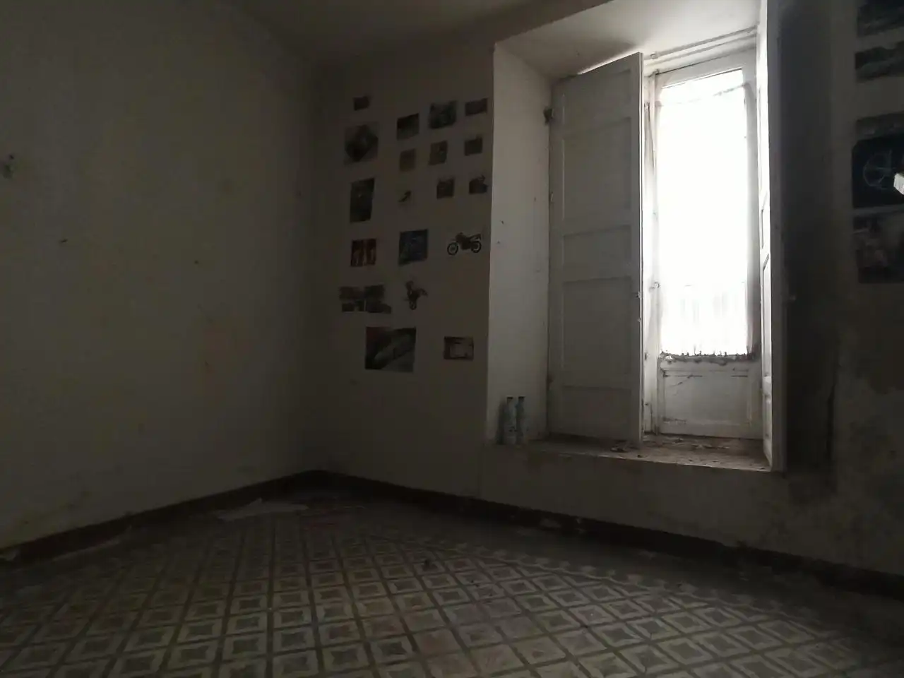 Habitación de Edificio en venta en Ávila