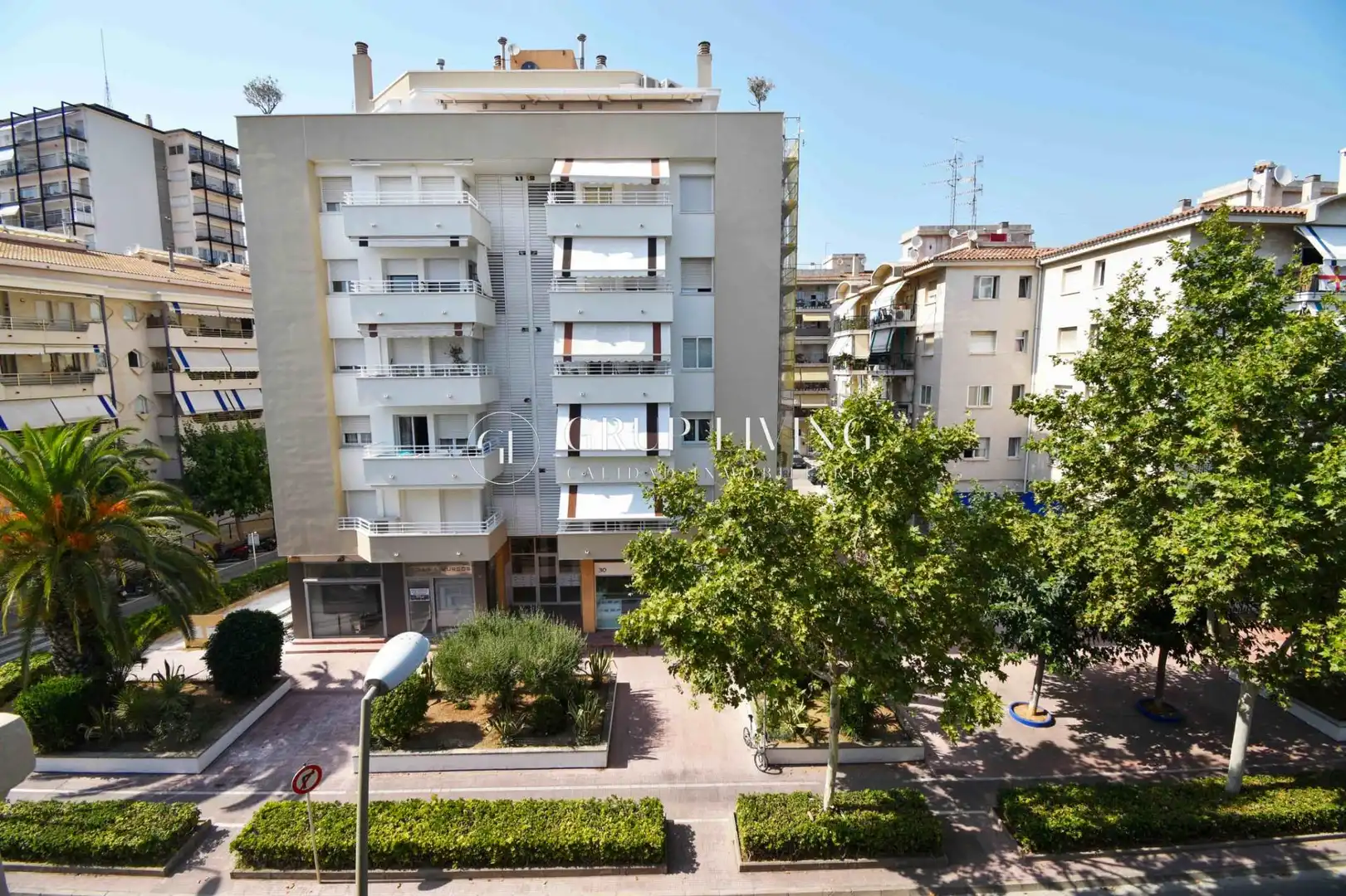 Vista exterior de Piso en venta en Sitges con Aire acondicionado, Calefacción y Terraza