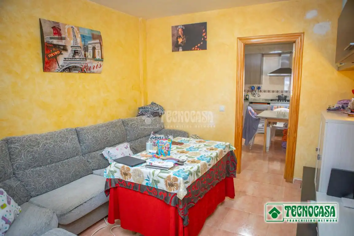 Sala d'estar de Casa adosada en venda en Pulpí amb Aire condicionat, Terrassa i Balcó