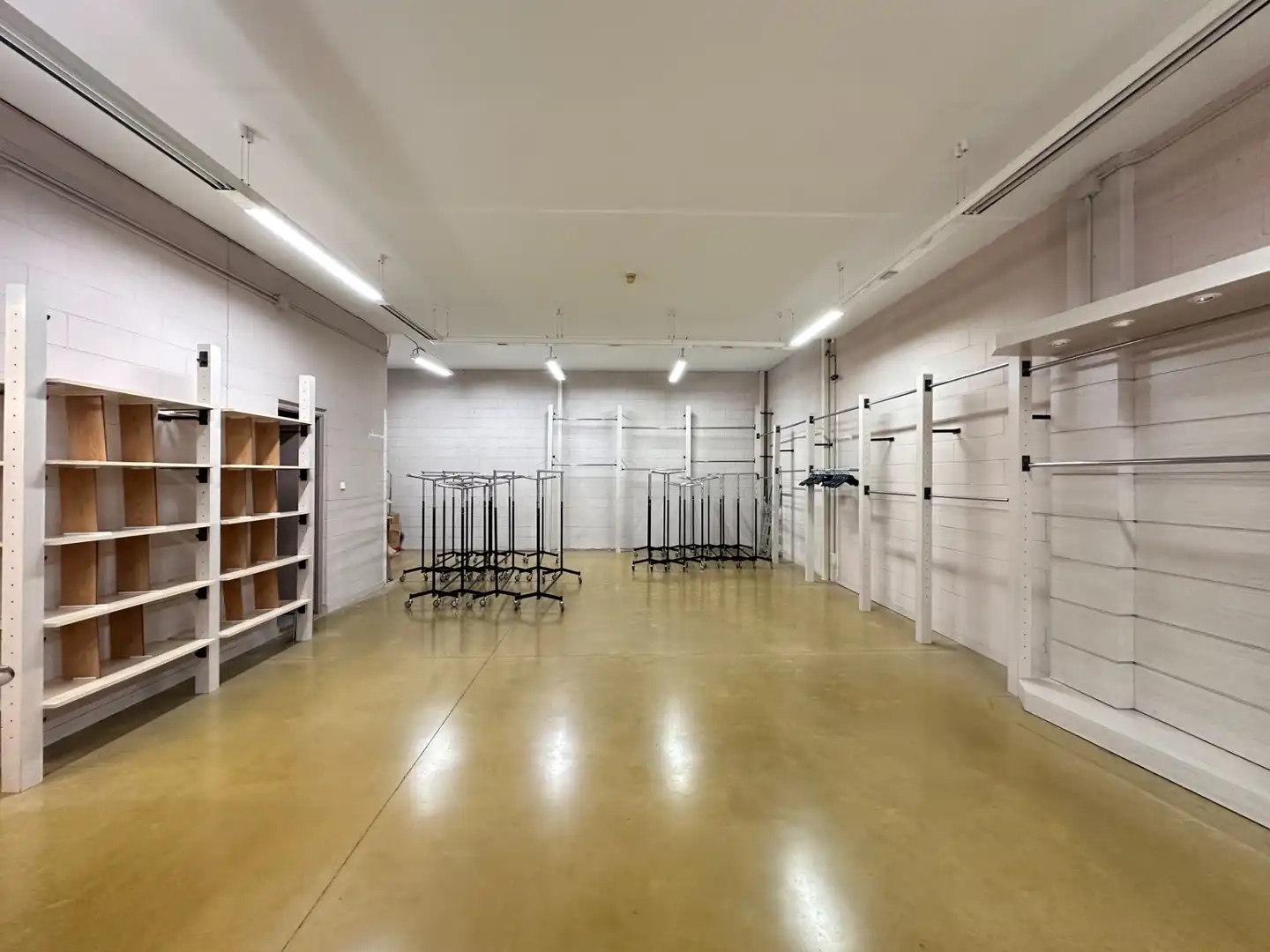 Nave industrielle avec ascenseur à louer à Carrer de la Gran Bretanya, imagen 4
