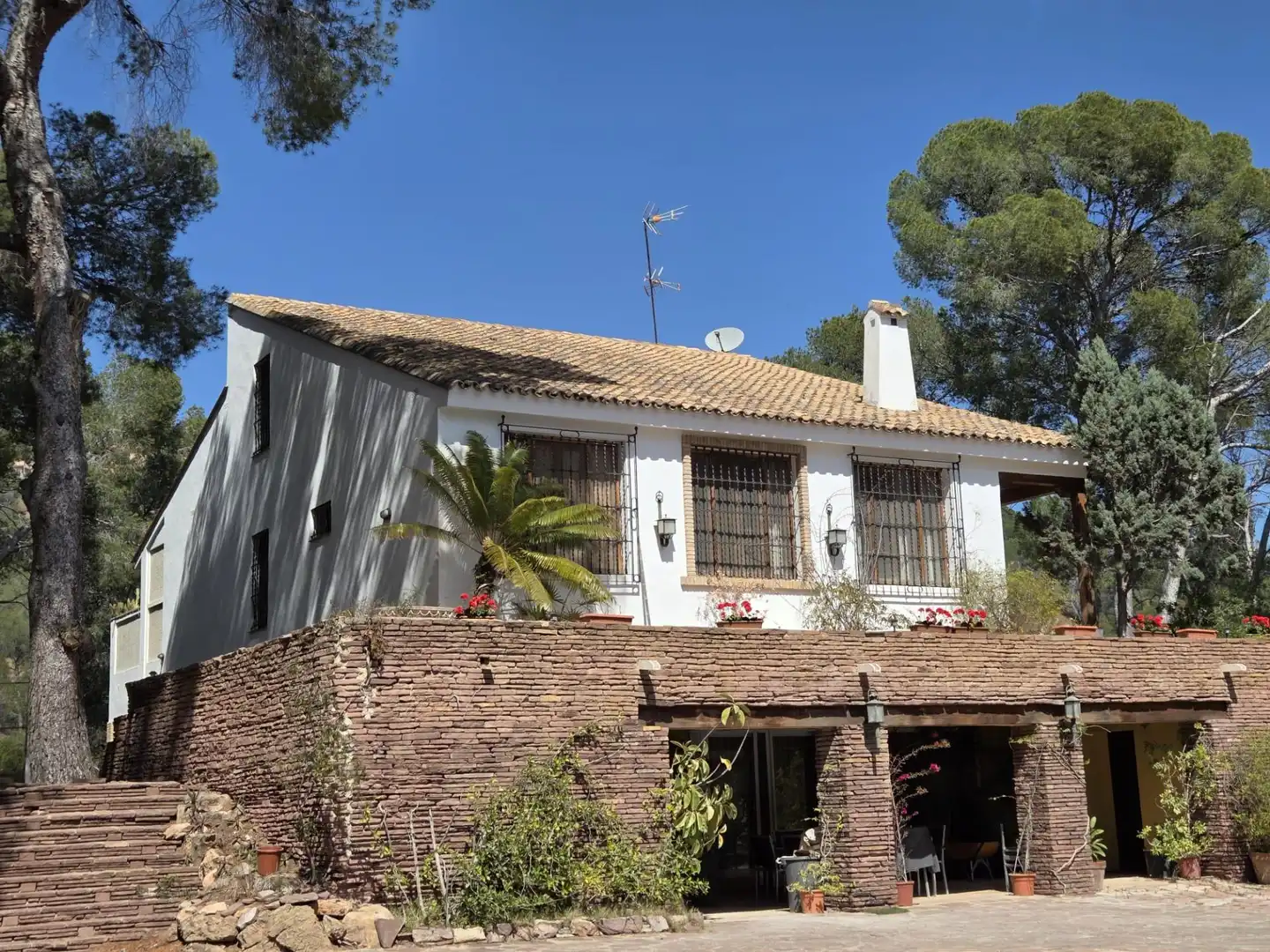 Außenansicht von Haus oder Chalet zum Verkauf in Náquera mit Klimaanlage, Heizung und Privatgarten