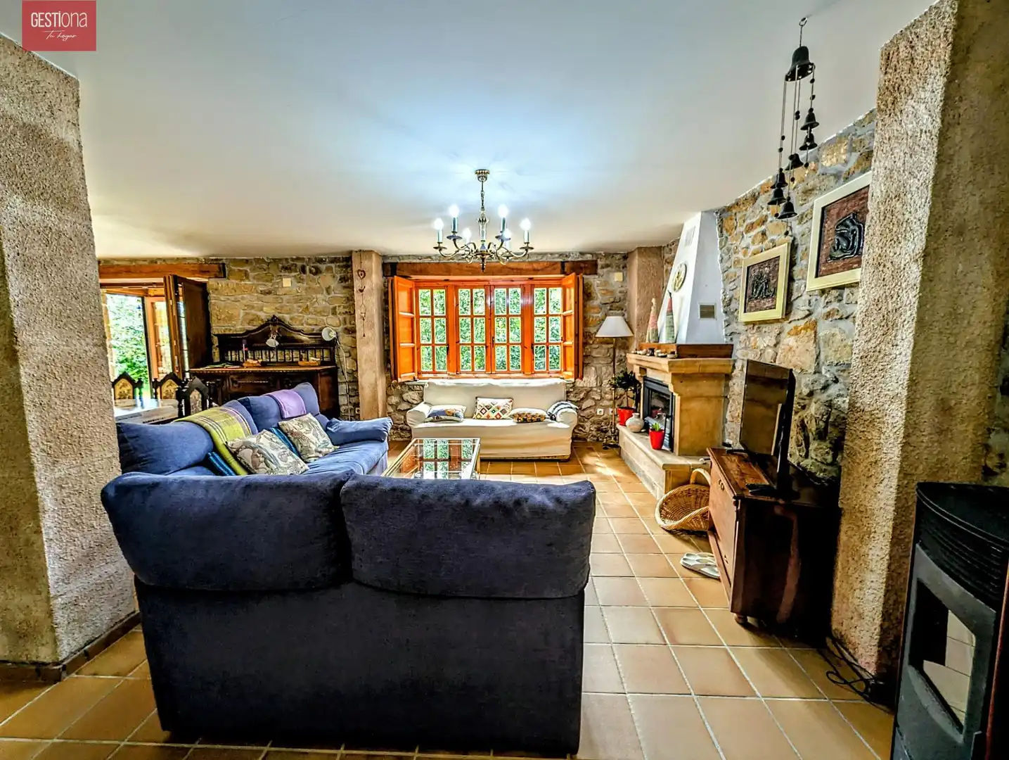 Sala de estar de Casa o chalet en venta en Escalante con Jardín privado y Balcón