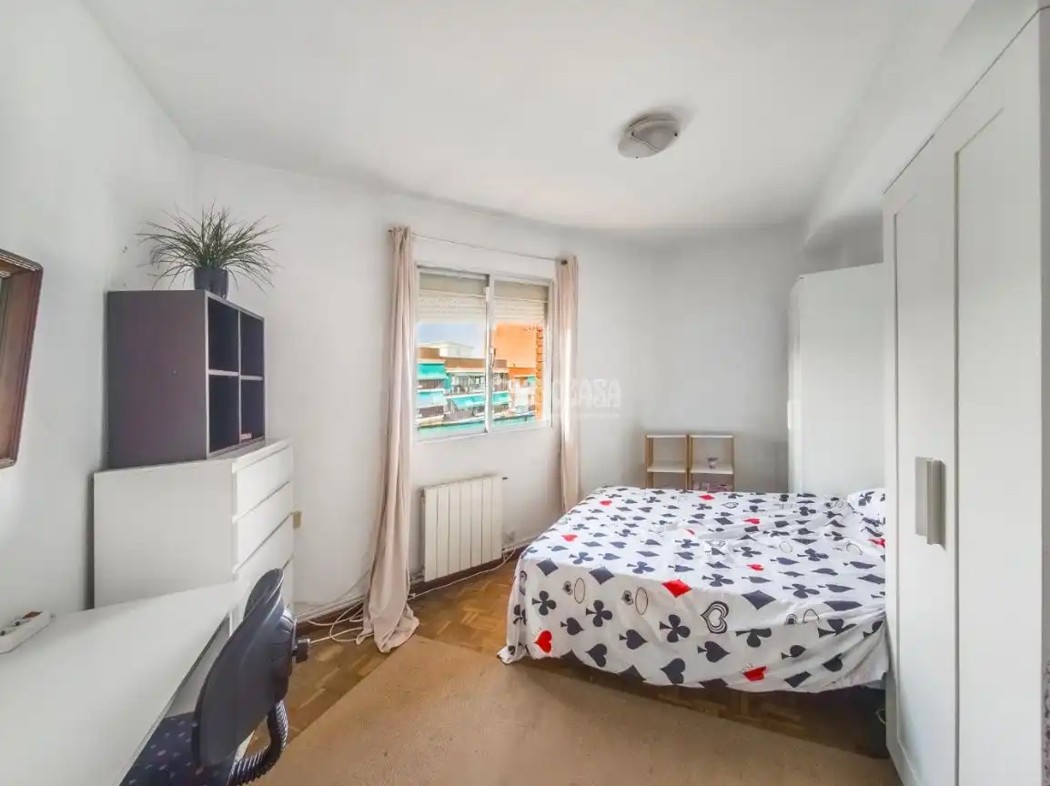 Habitación de Piso en venta en Madrid con Calefacción y Terraza