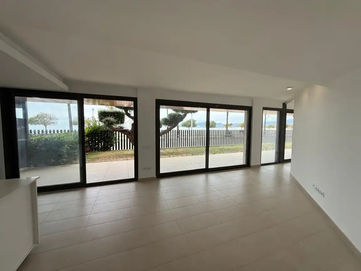 Wohnzimmer von Wohnung zum Verkauf in Cambrils mit Klimaanlage, Heizung und Parkett