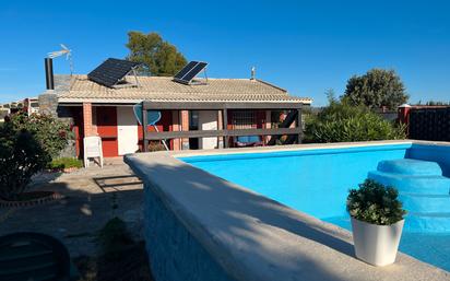 Piscina de Casa o xalet en venda en Villafranca de Ebro amb Jardí privat, Traster i Piscina
