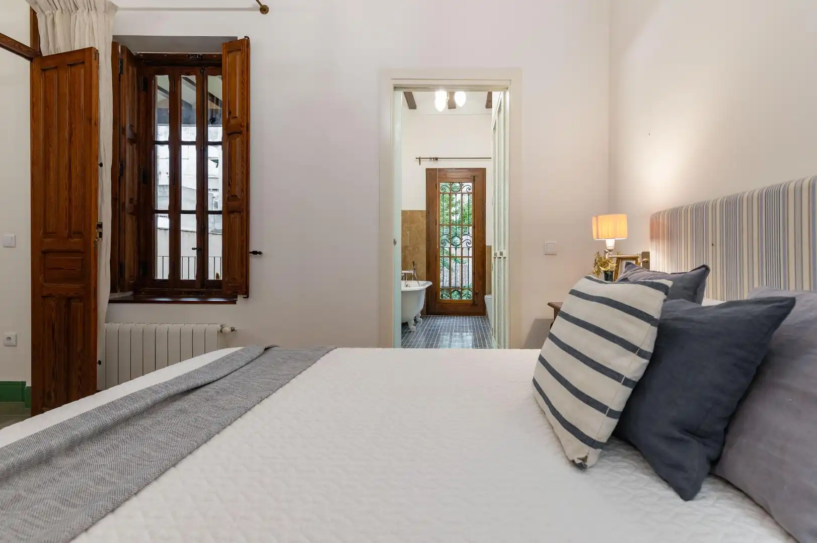 Bedroom of Houses for sale in Xàtiva  with Air Conditioner, Private garden and Terrace