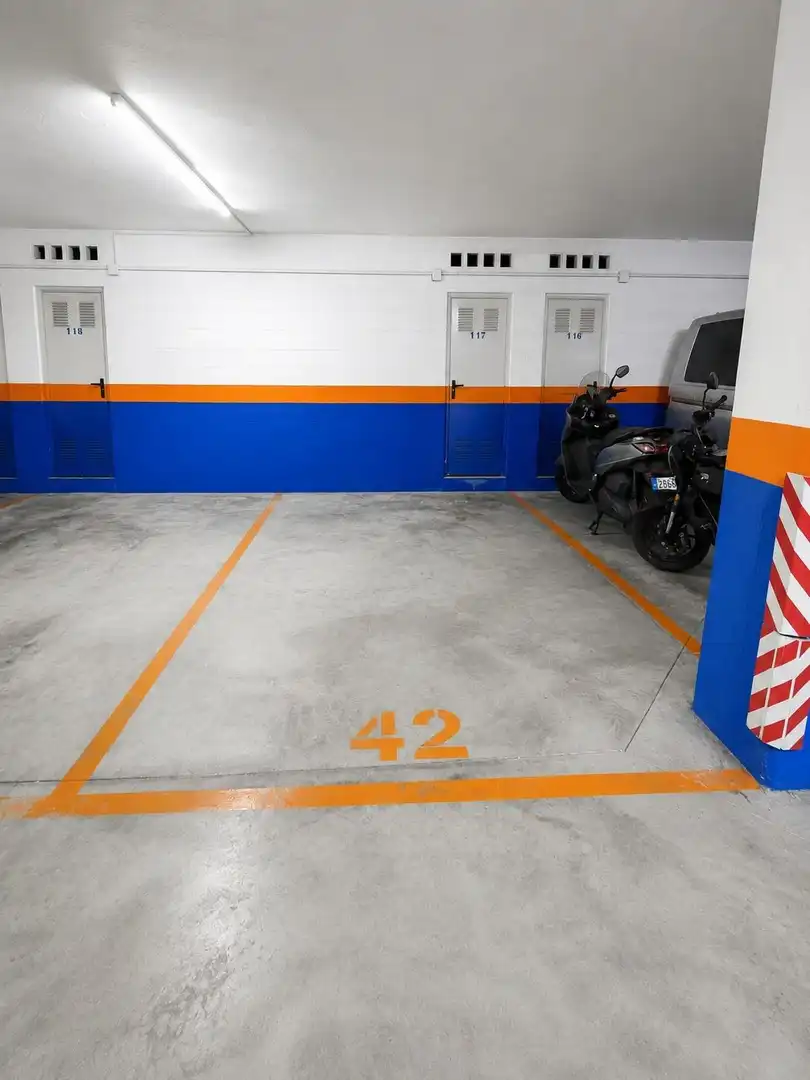 Wohnung zur Miete in Calle Poetisa Alfonsina Domínguez, El Cónsul - Ciudad Universitaria - El Romeral