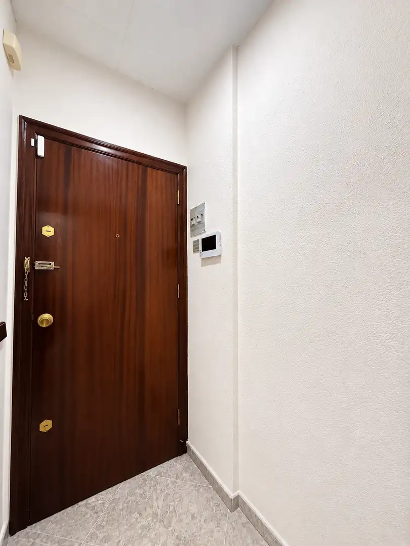 Piso en venta en Badalona con Calefacción, Horno y Balcón