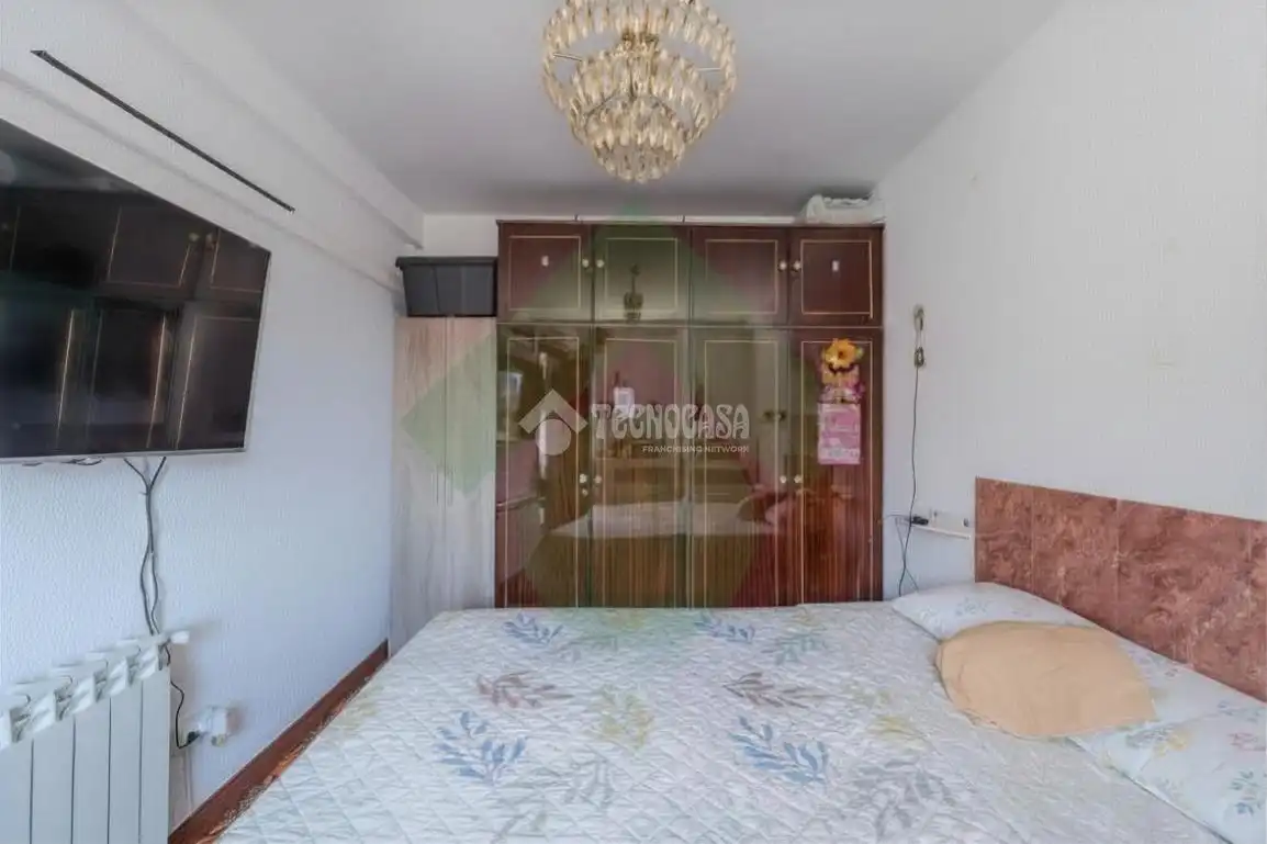 Bedroom of Flat for sale in Madrid  with Air Conditioner, Heating and Terrace