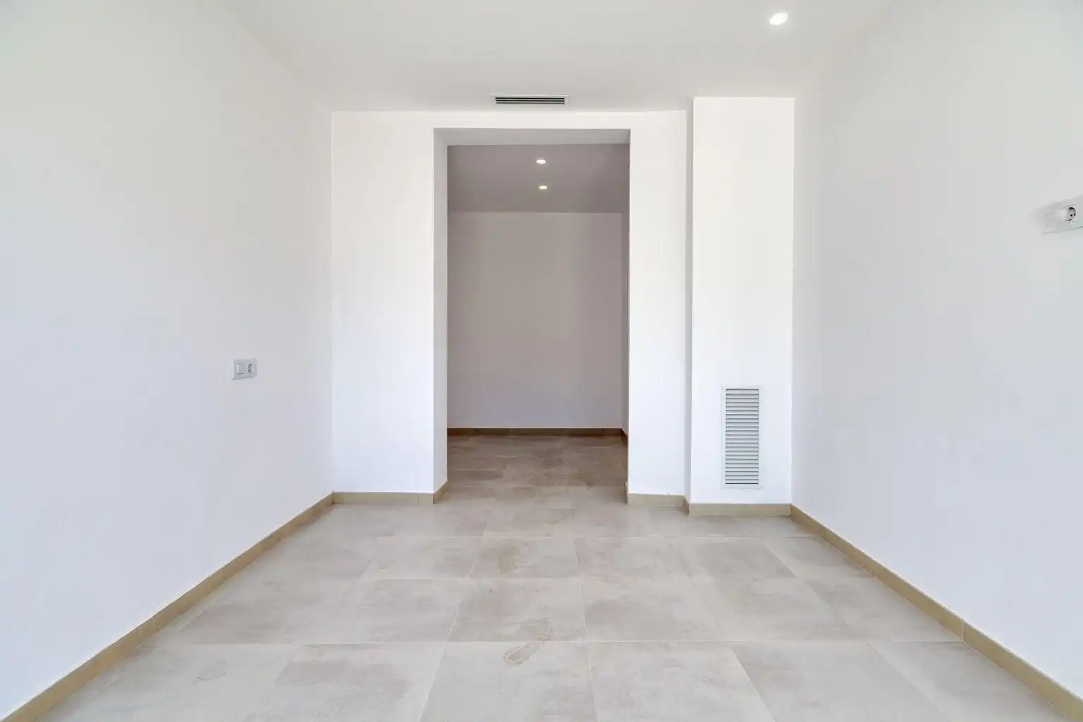 Ground floor for sale in Figueres  with Private garden, Terrace and Storage room