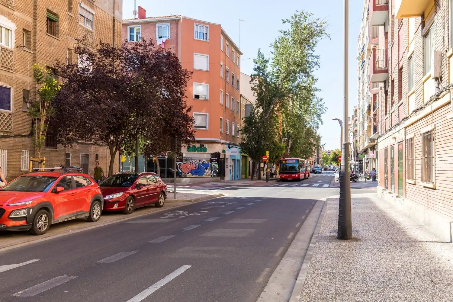 Exterior view of Flat for sale in Zaragoza  with Furnished
