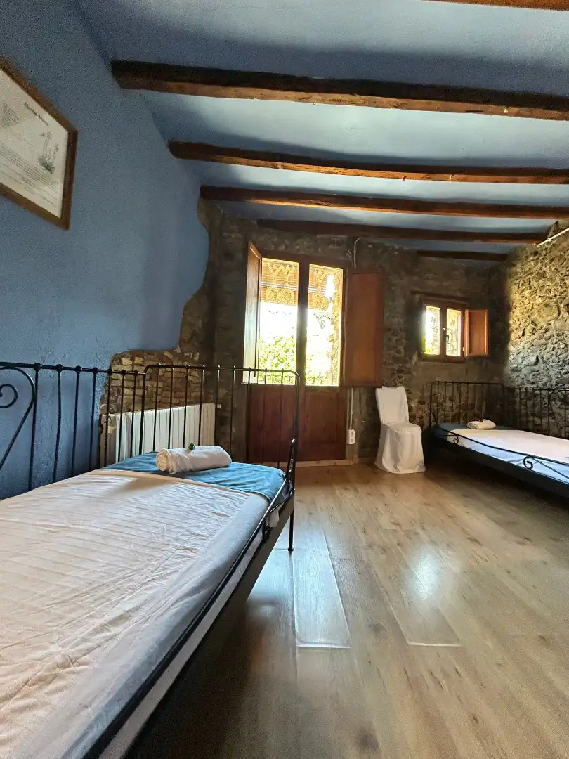 Habitación de Finca rústica en venta en Alpens con Calefacción, Parquet y Amueblado