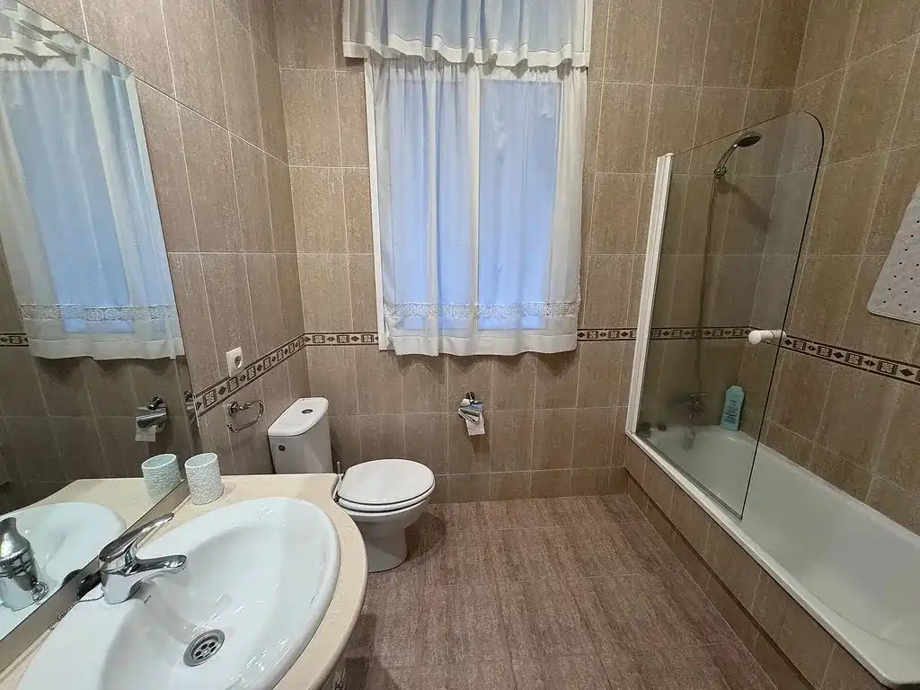 Bathroom of Flat for rent in Ferrol  with Heating, Furnished and Pets allowed