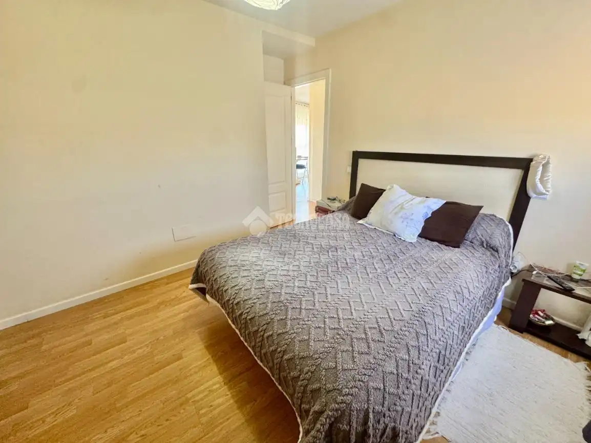 Schlafzimmer von Wohnung zum Verkauf in Humanes mit Klimaanlage, Heizung und Abstellraum