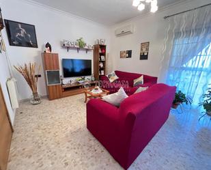 Single-family semi-detached for sale in Albaida del Aljarafe