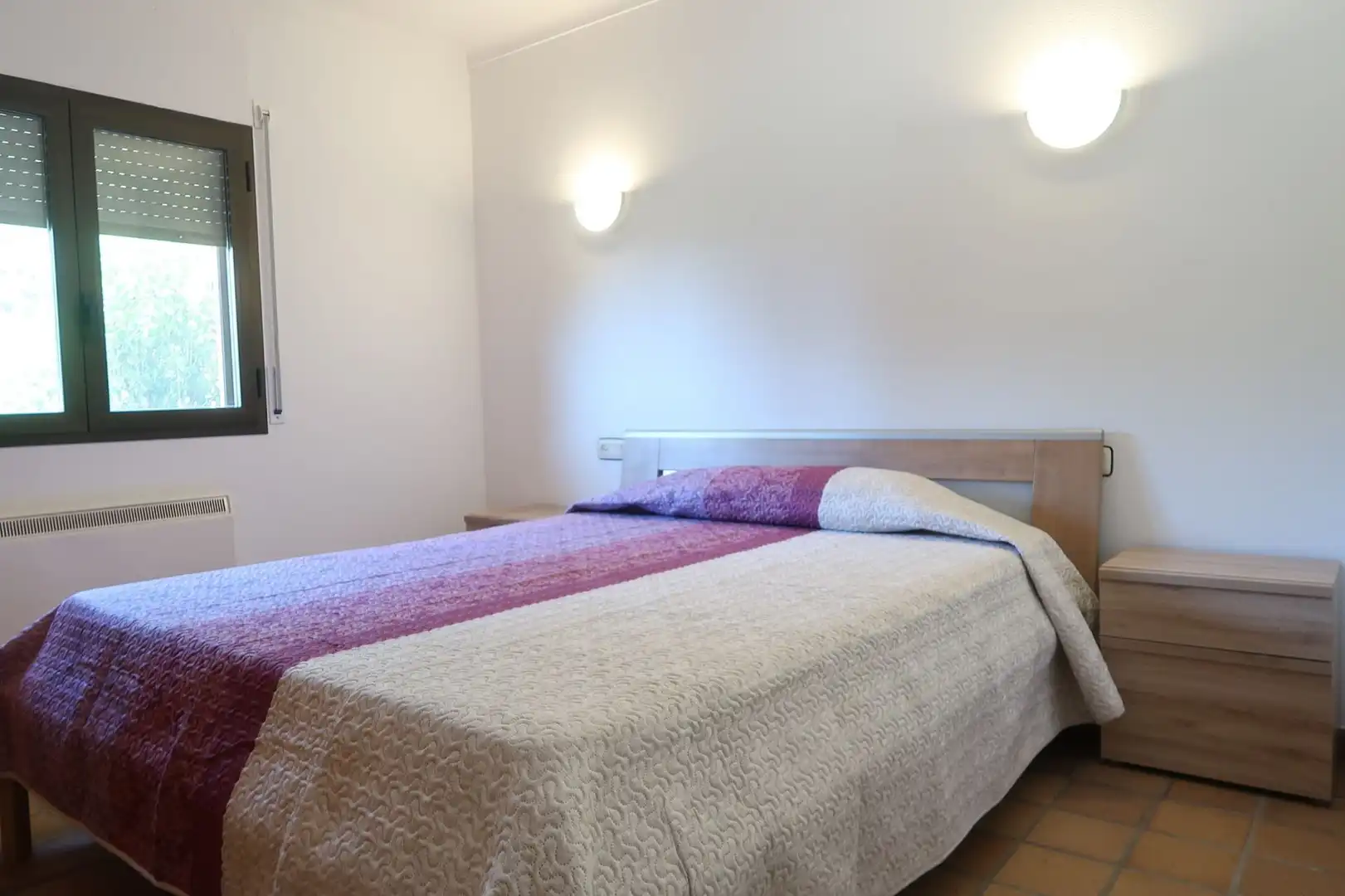 Dormitori de Finca rústica en venda en Canet d'Adri amb Calefacció i Terrassa