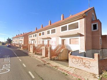 Residencial en venda a Valdefresno
