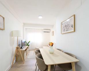 Menjador de Apartament per a compartir en  Madrid Capital amb Aire condicionat, Calefacció i Terrassa