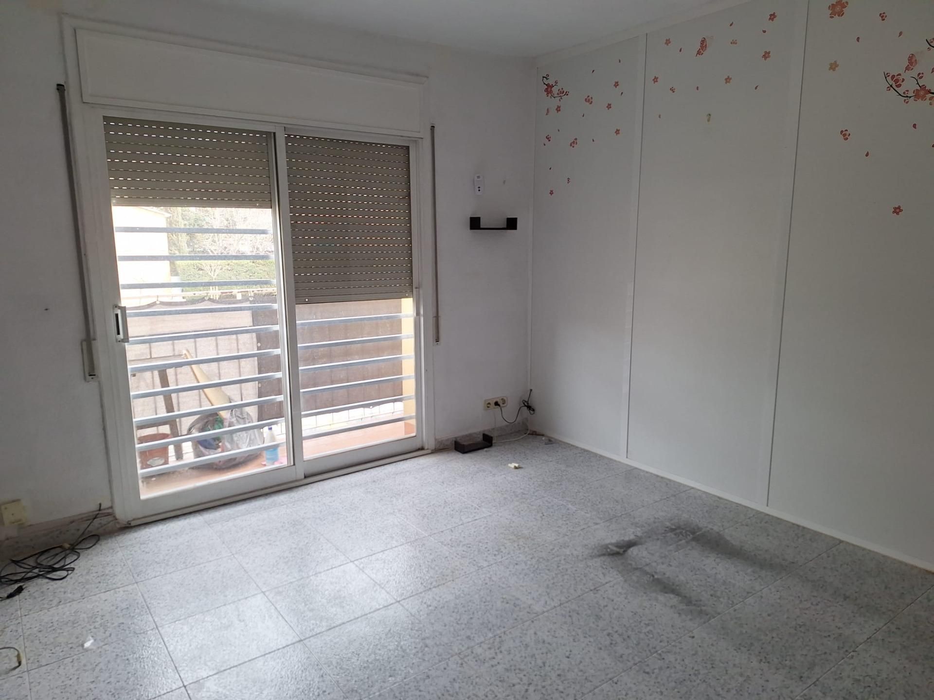 Bedroom of Flat for sale in Sabadell  with Heating