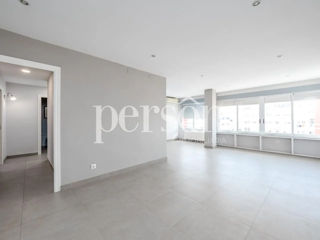 Bedroom of Flat for sale in  Valencia Capital  with Air Conditioner and Heating