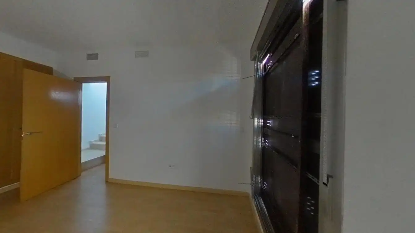 Dúplex en venta en Torrent con Piscina