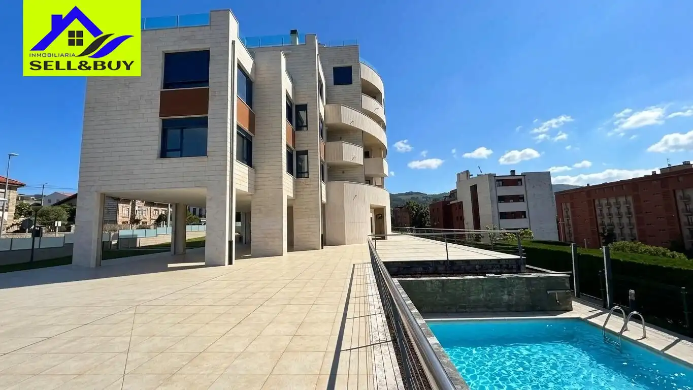 Piso con terraza en venta en Valdenoja