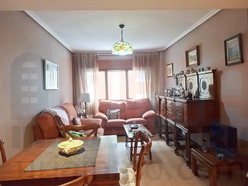 Piso con ascensor en venta en Calle del General Elorza 60