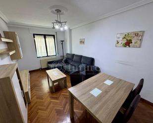 Living room of Flat to rent in Salamanca Capital  with Heating, Parquet flooring and Furnished