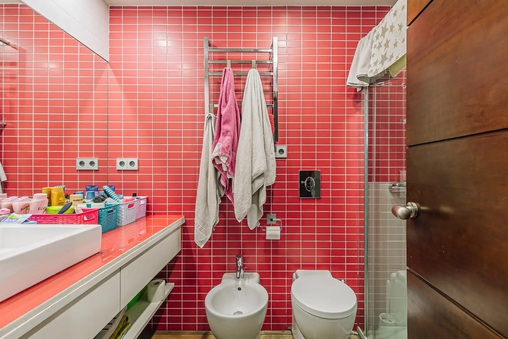 Baño de Dúplex en venta en Sant Feliu de Llobregat con Aire acondicionado, Terraza y Piscina comunitaria
