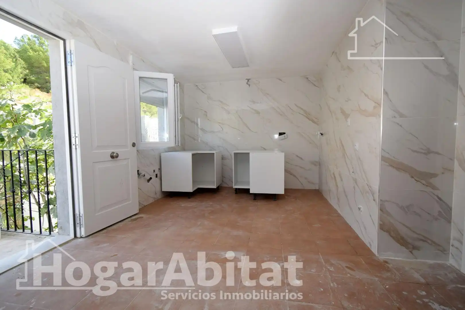 Dormitori de Casa o xalet en venda en Chiva amb Aire condicionat, Calefacció i Jardí privat
