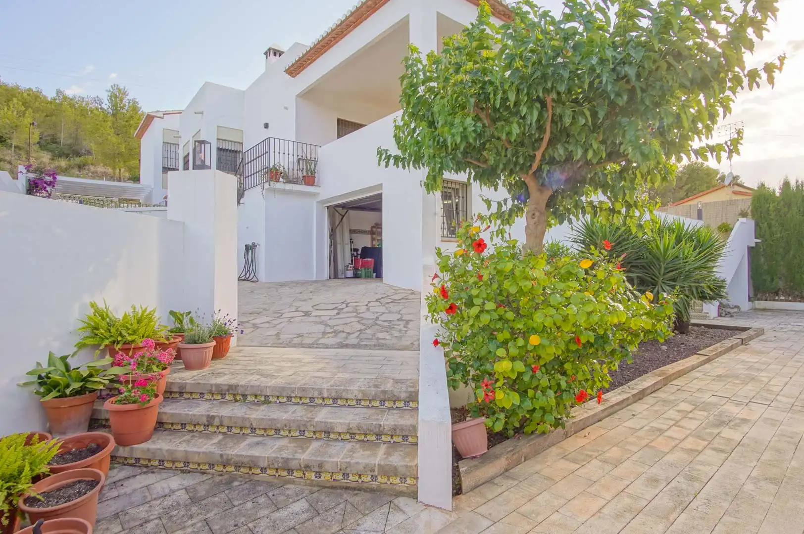 Exterior view of Houses for sale in Dénia  with Private garden and Balcony