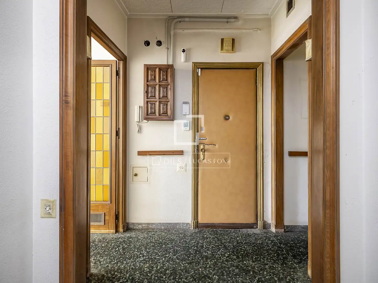 Wohnung zum Verkauf in Barcelona mit Terrasse und Balkon