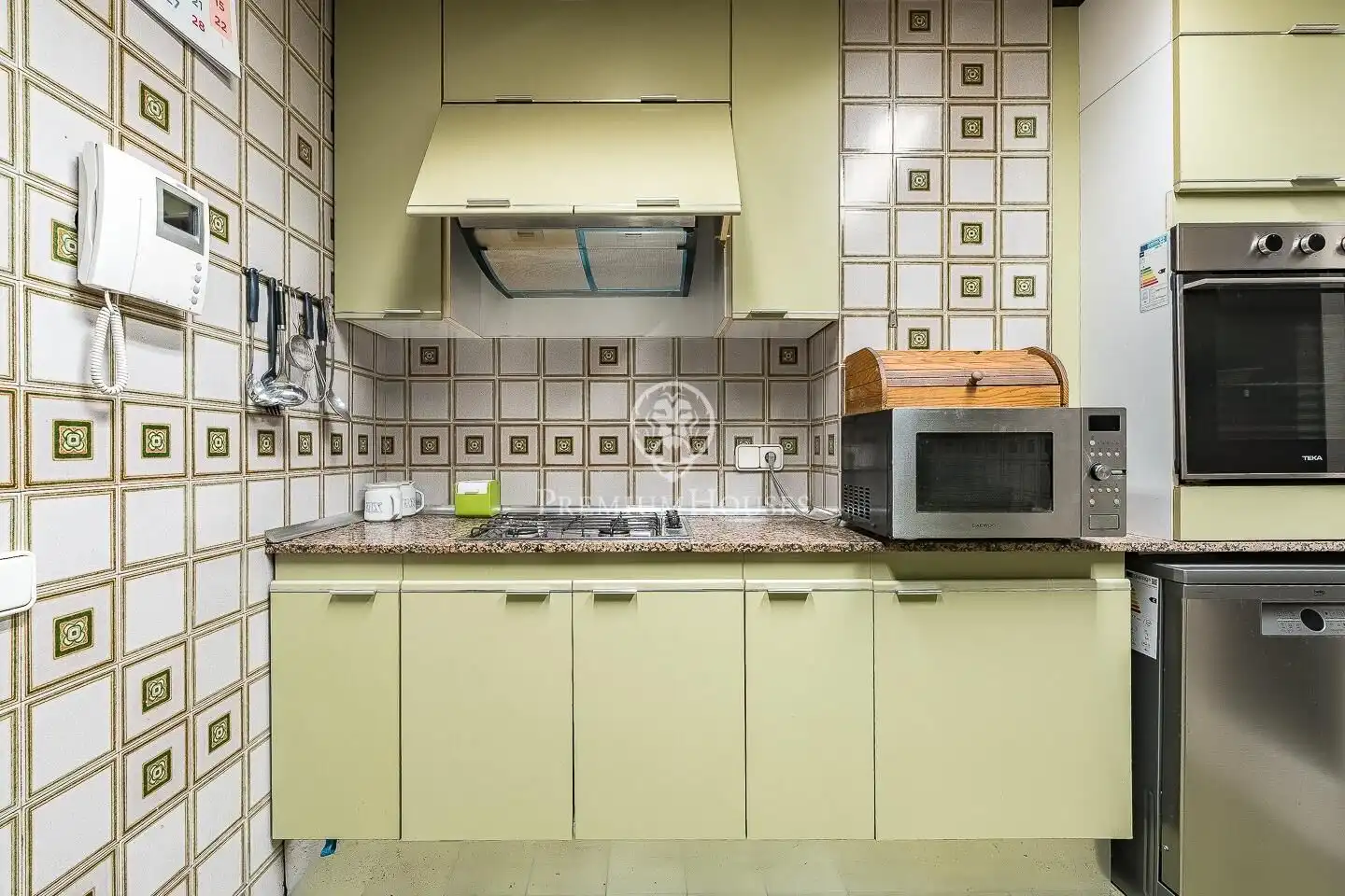 Cocina de Piso en venta en Barcelona con Calefacción, Terraza y Balcón