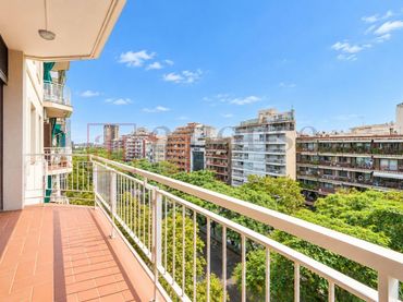 Wohnung mit Balkon zum Verkauf in Avenida de Josep Tarradellas