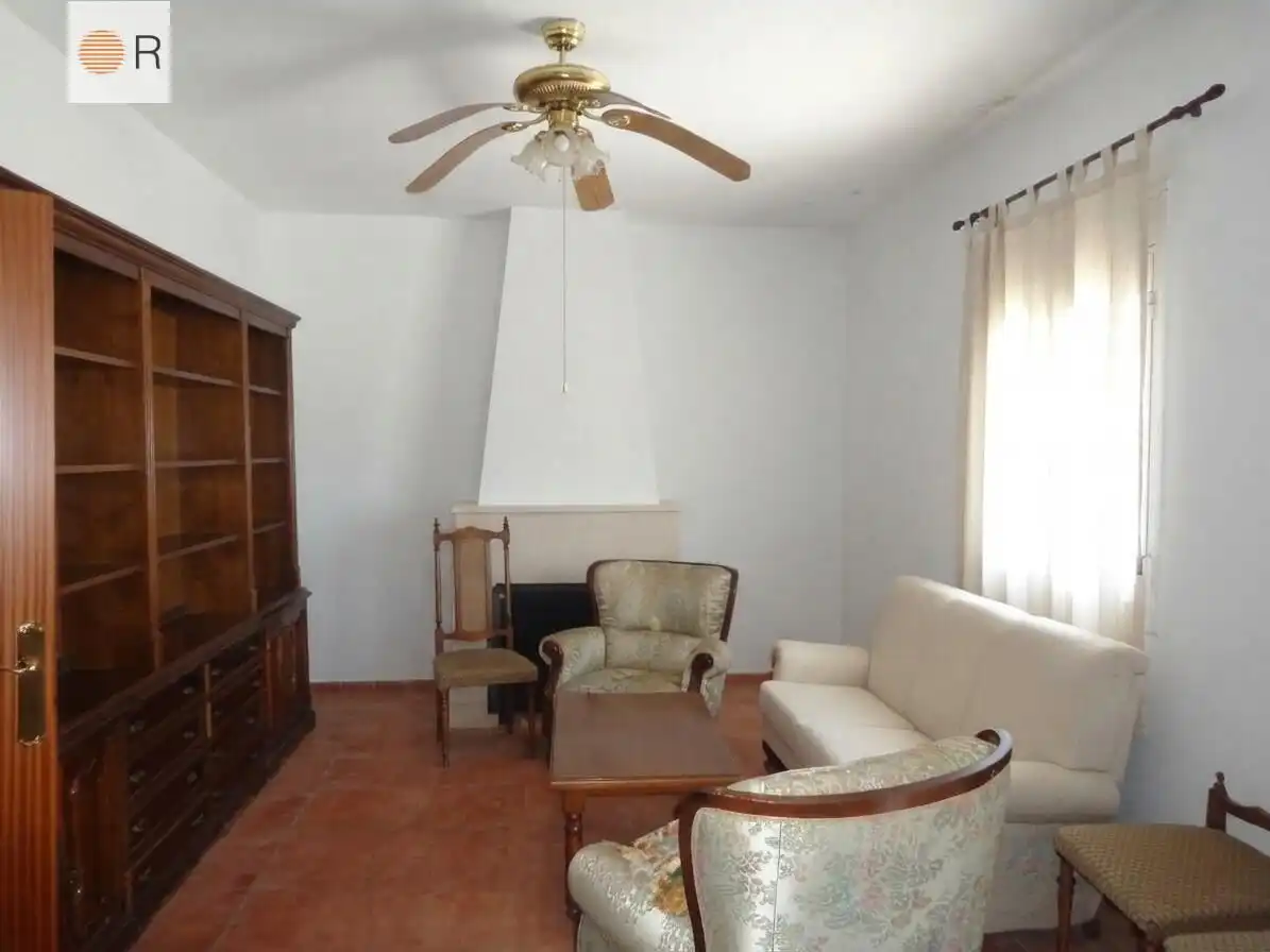 Casa amb piscina en venda a Periurbano Oeste - Sierra, imagen 3
