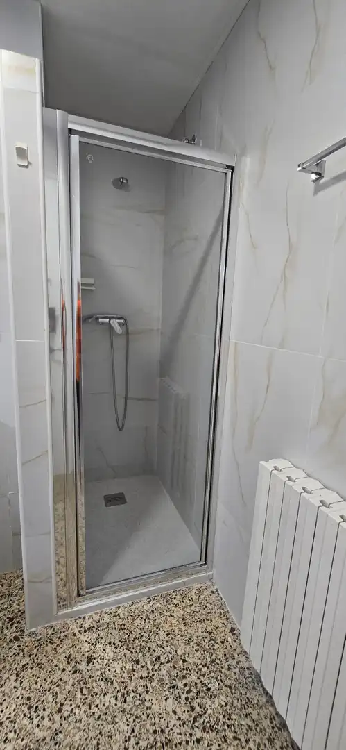 Baño de Piso de alquiler en Manresa con Calefacción, Amueblado y Horno